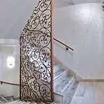 Luna Guest house