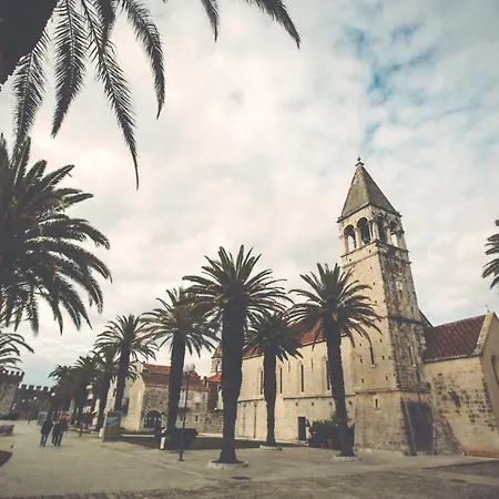 Luna Pensjonat Trogir
