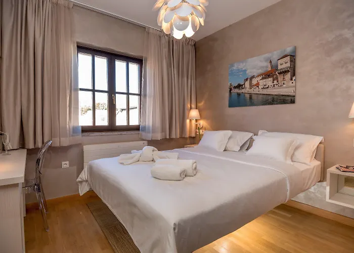 Pensjonat Luna Trogir